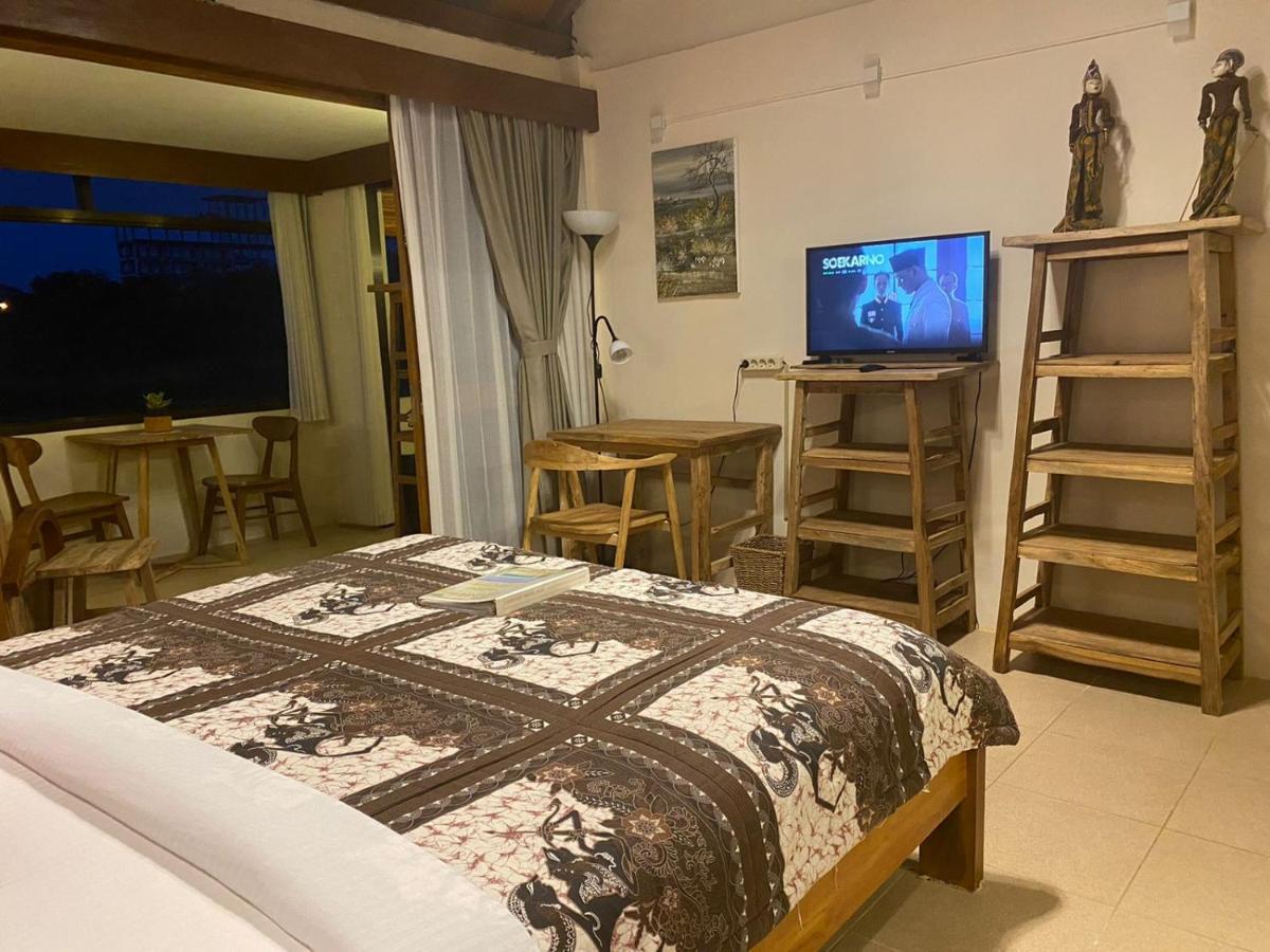 Alamanda Family Villas, Pool & Local Tours Джокьякарта Экстерьер фото