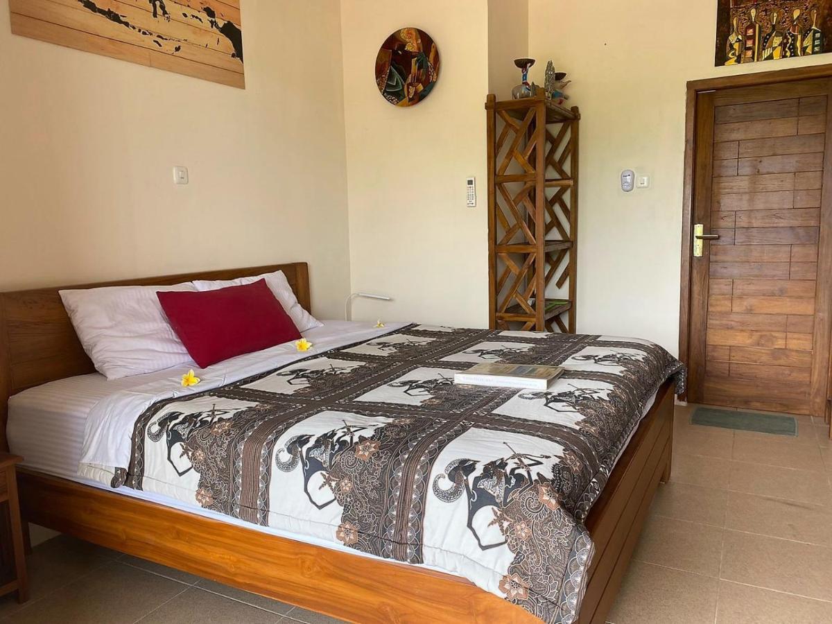 Alamanda Family Villas, Pool & Local Tours Джокьякарта Экстерьер фото